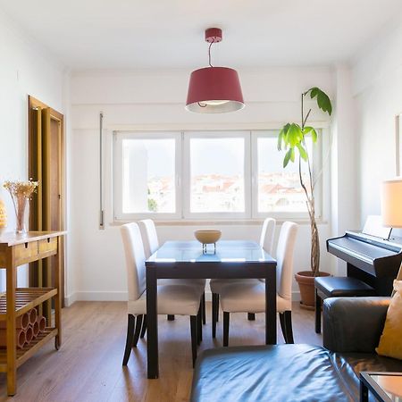 Apartamento Central E Confortavel Junto Ao Bairro Da Graca Lissabon Exterior foto